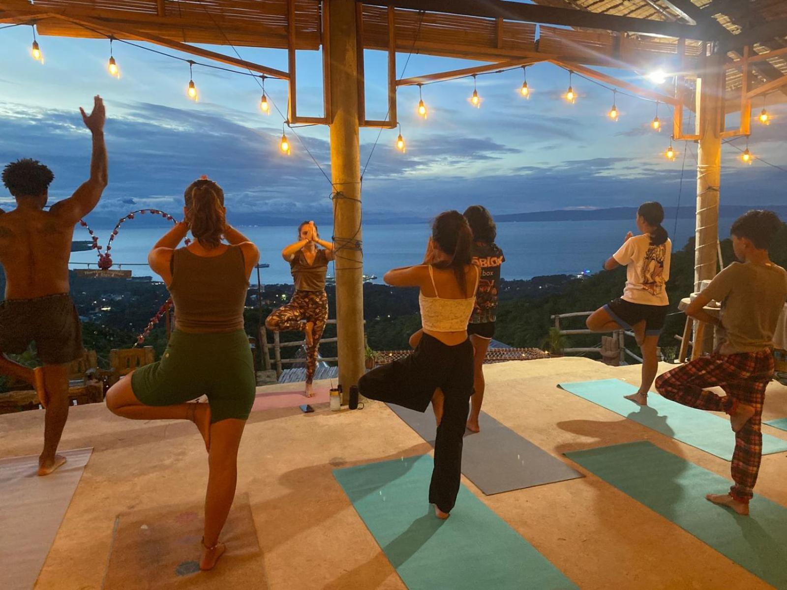 Thornton'S Sea View Cafe & Guesthouse Siquijor Dış mekan fotoğraf