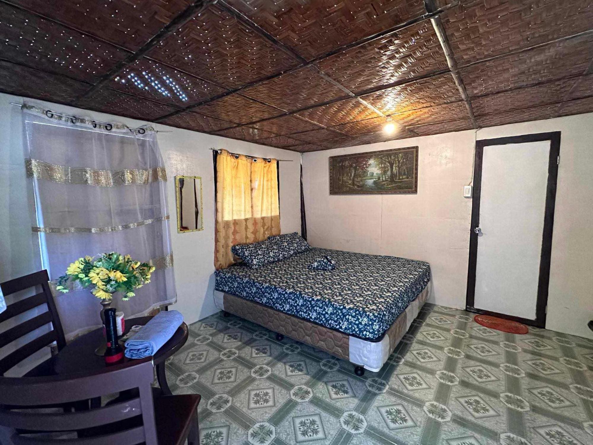 Thornton'S Sea View Cafe & Guesthouse Siquijor Dış mekan fotoğraf