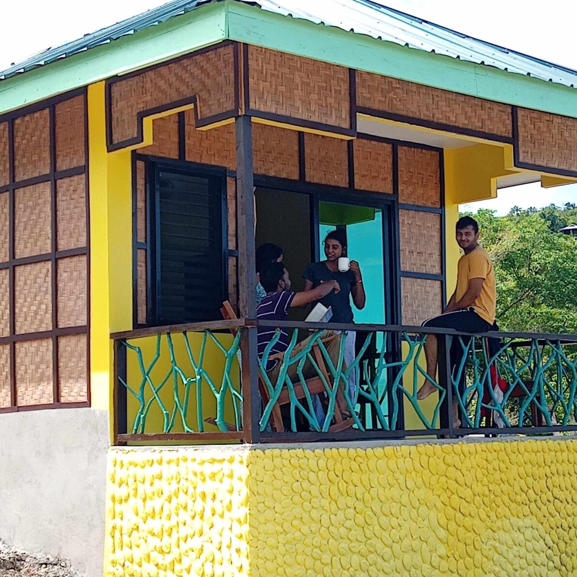 Thornton'S Sea View Cafe & Guesthouse Siquijor Dış mekan fotoğraf