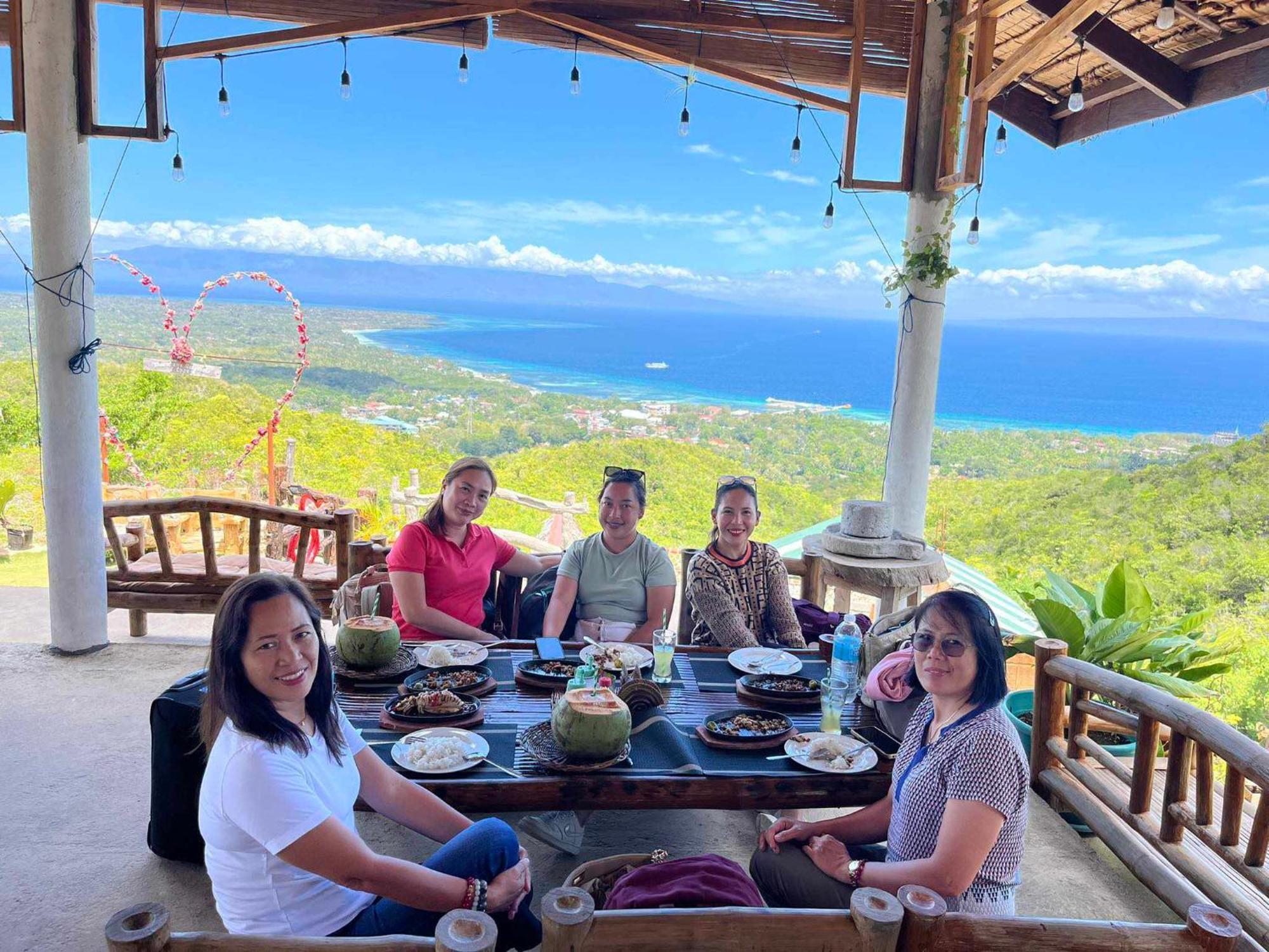 Thornton'S Sea View Cafe & Guesthouse Siquijor Oda fotoğraf