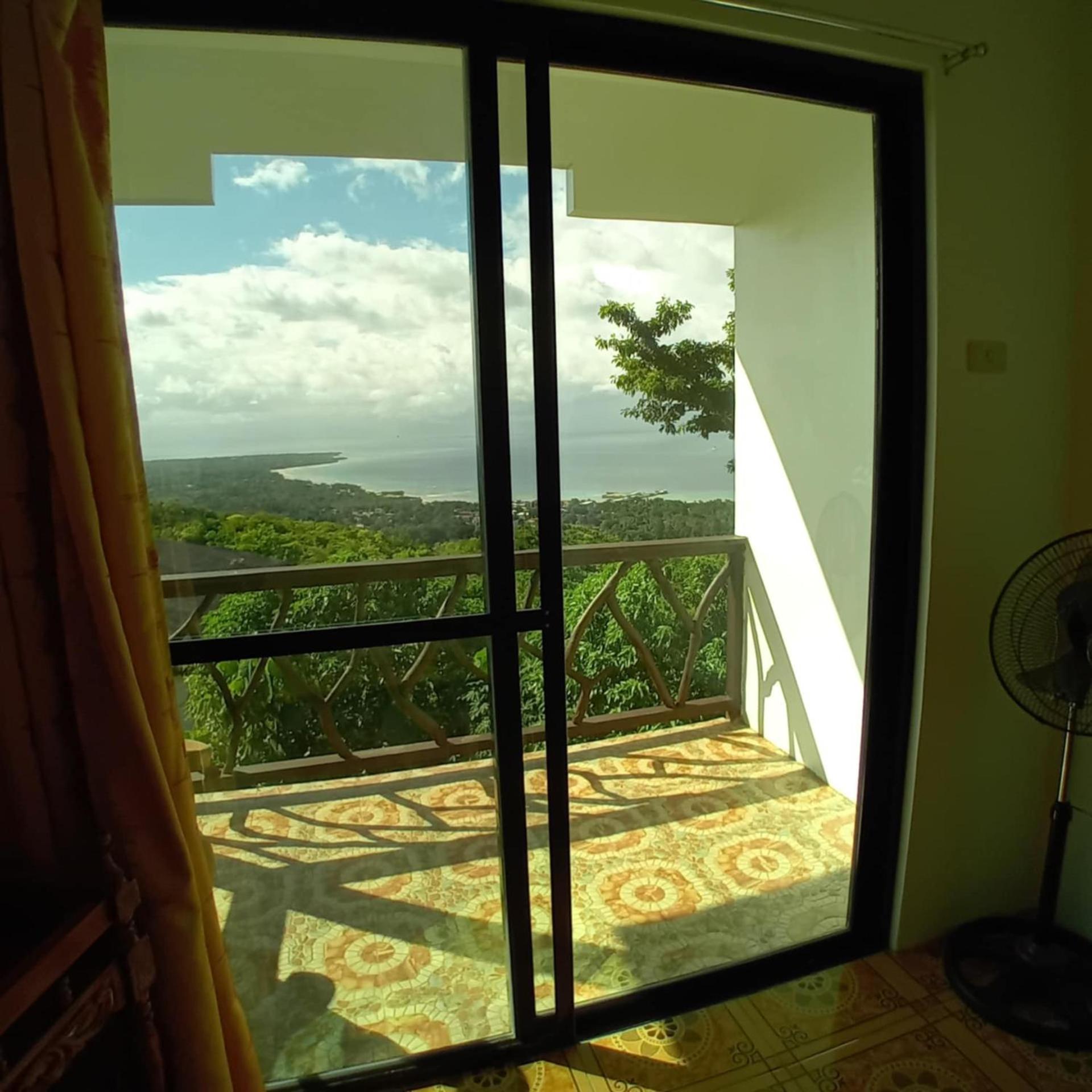 Thornton'S Sea View Cafe & Guesthouse Siquijor Dış mekan fotoğraf