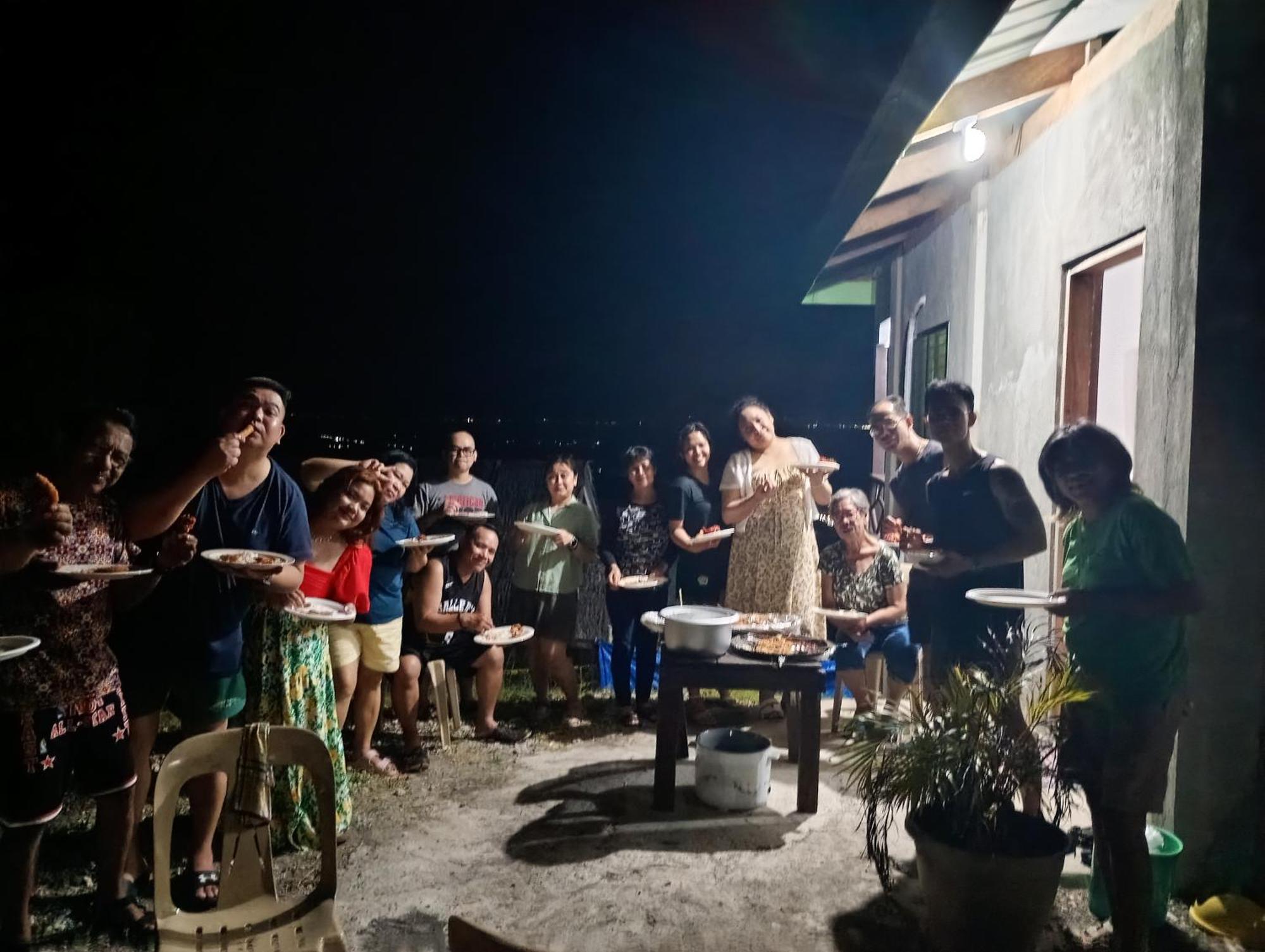 Thornton'S Sea View Cafe & Guesthouse Siquijor Oda fotoğraf